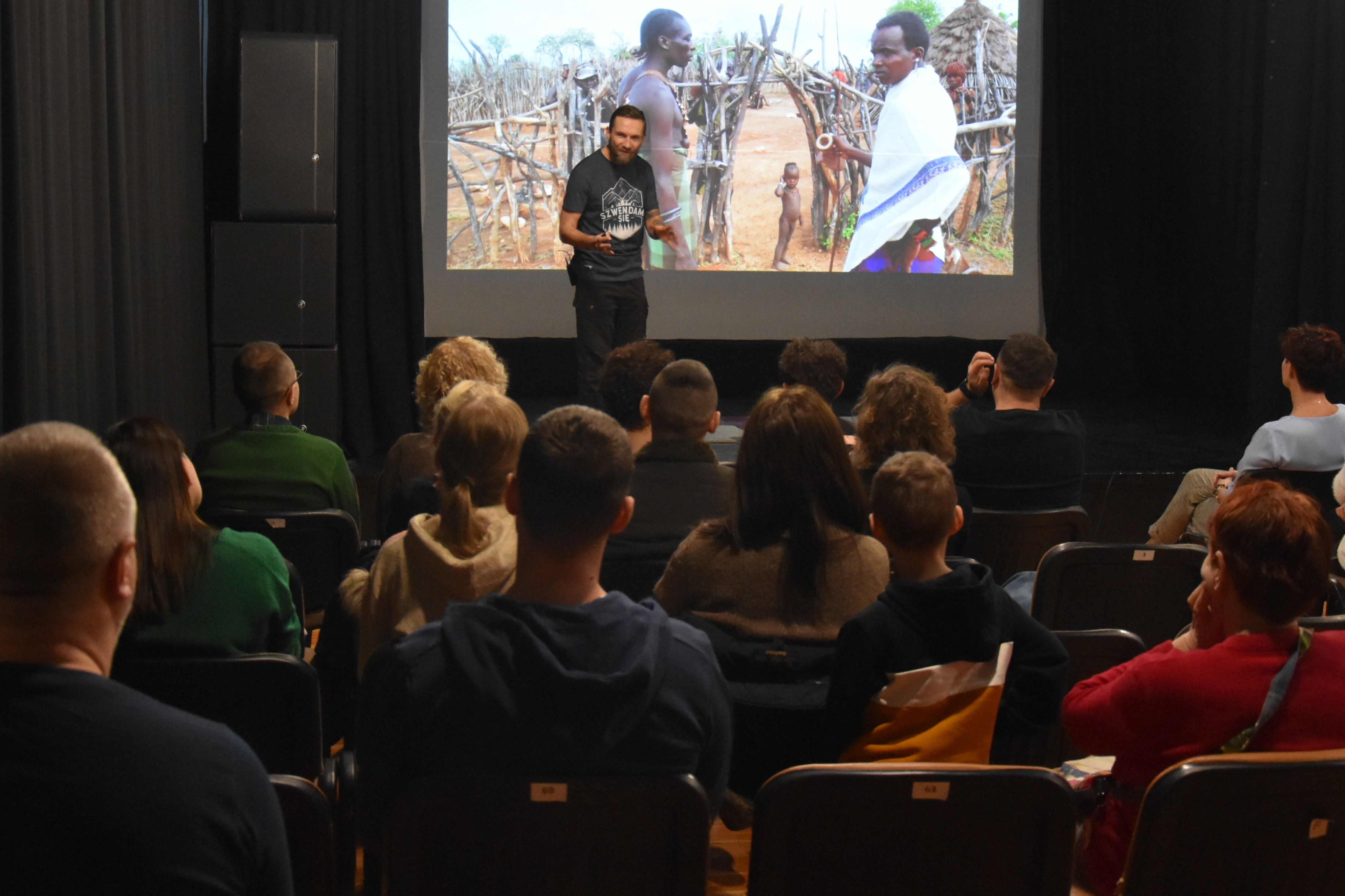 Spotkanie z Przemkiem Kossakowskim